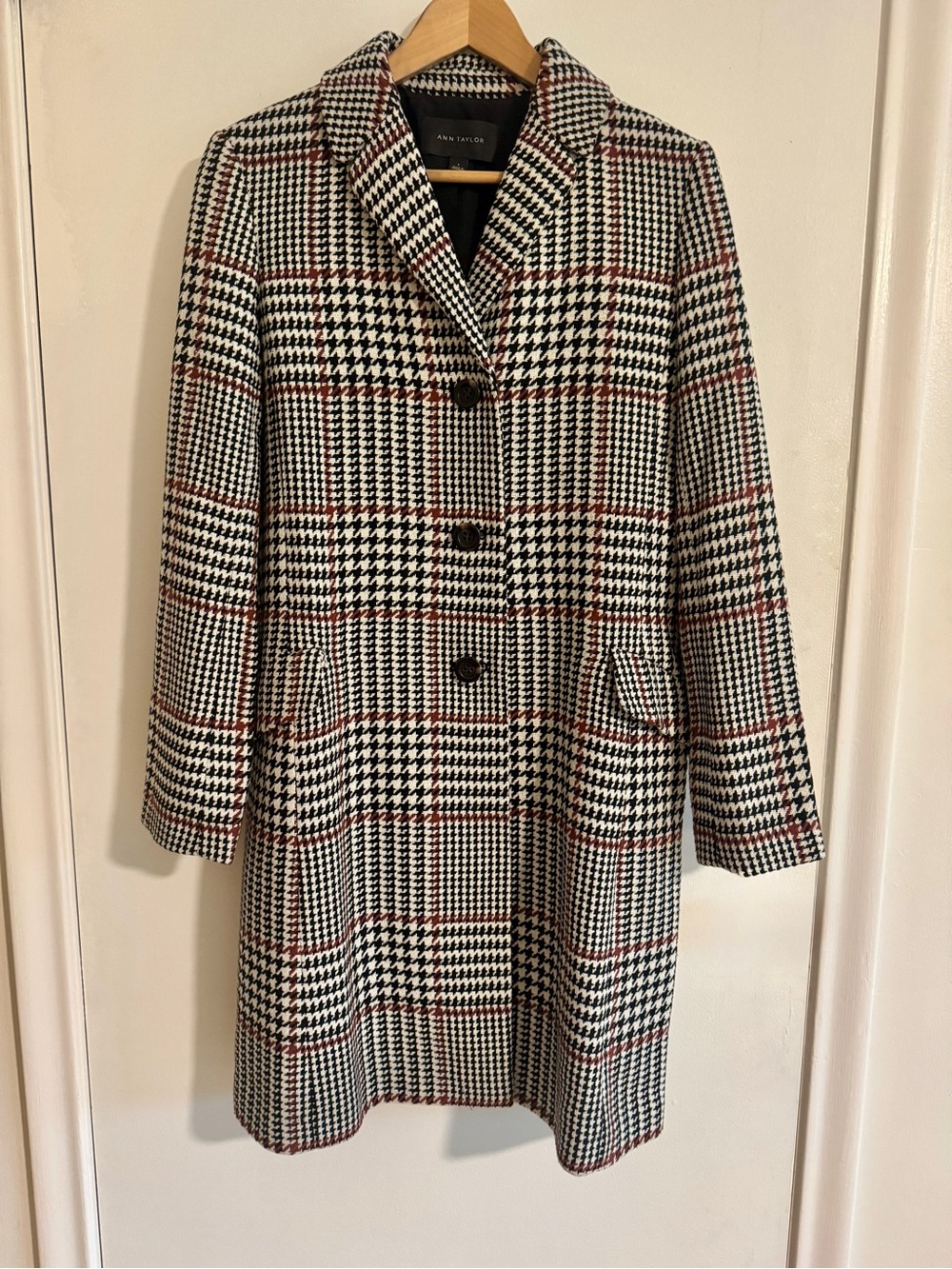 Ann Taylor Black, White & Red Houndstooth Pea Coat